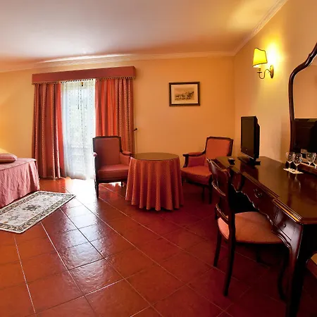 Turim Club Azeitao Hotel 4*